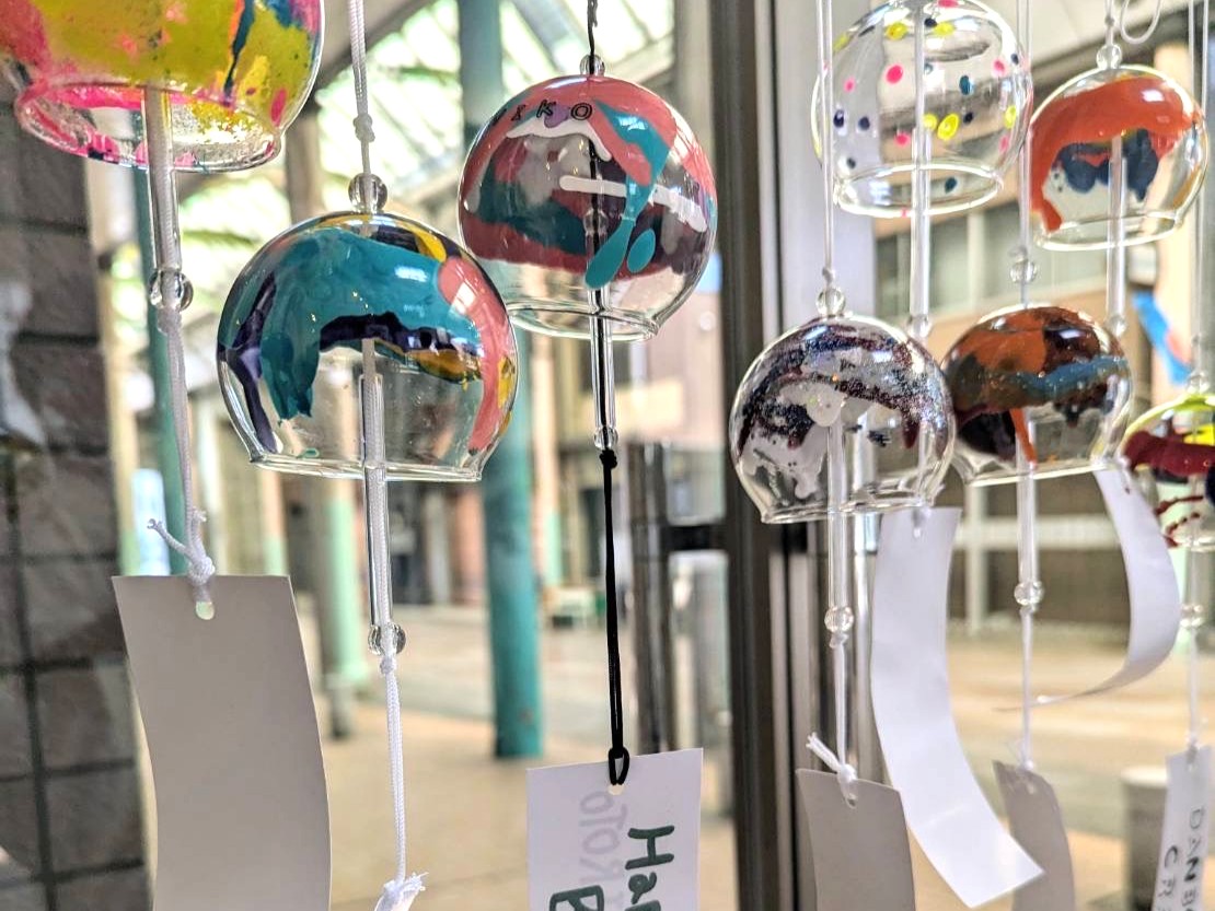 3・4・5歳の日♪ 風鈴にクレヨン流し込みアート🎐 | 【公式】Kibako