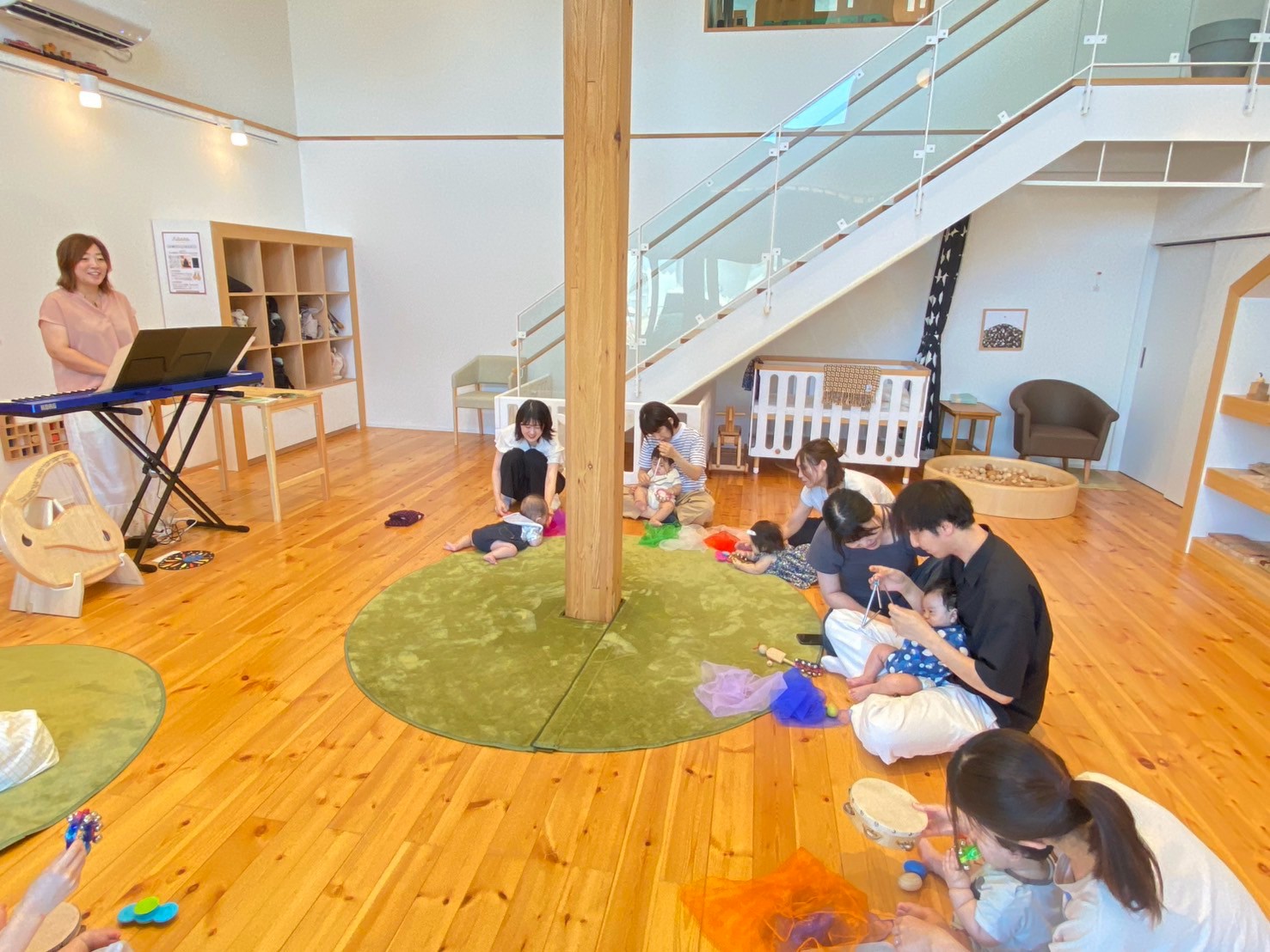 《0～1歳未満対象》音とリズムに親しむ♪ はじまりの音を親子で楽しもう！ ベビーからのふれあい音育リトミック🎵